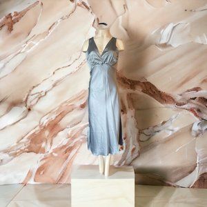 Lynn Lugo  100% Silk Women's  Silver Size 10 V Neck Cocktail dress Made in  USA
